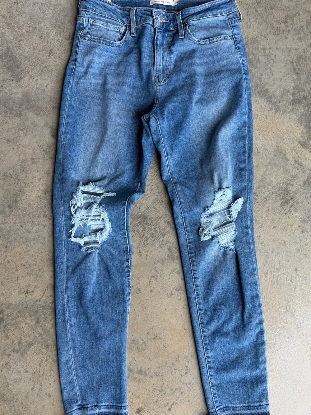 Levi’s 721 high Rise Skinny Distressed Women's Jeans